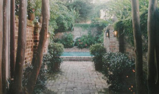 Maison de Ville Courtyard